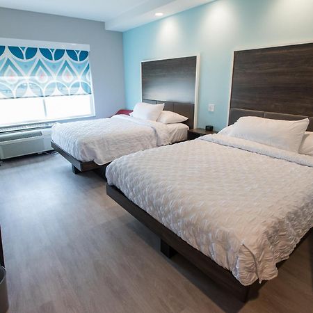 Tru By Hilton Cedar Rapids Westdale Hotel Екстериор снимка