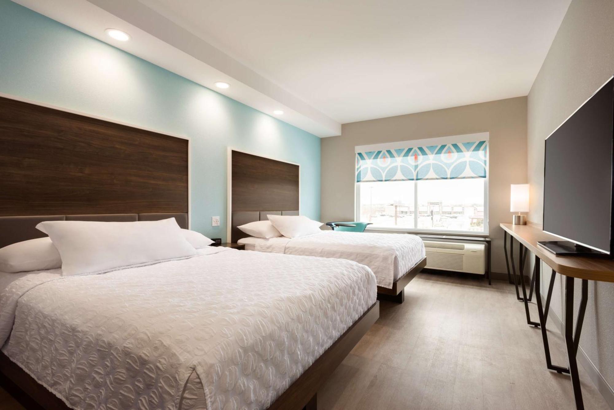 Tru By Hilton Cedar Rapids Westdale Hotel Екстериор снимка