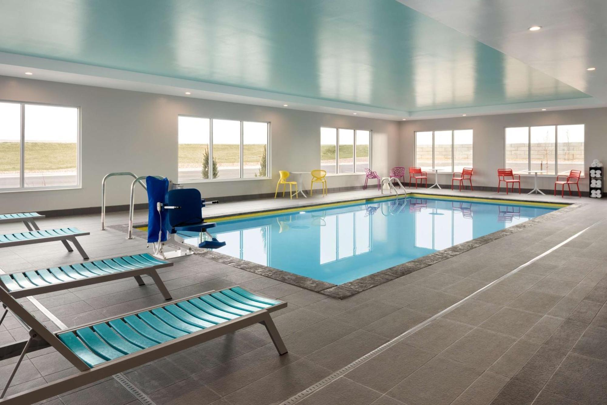 Tru By Hilton Cedar Rapids Westdale Hotel Екстериор снимка