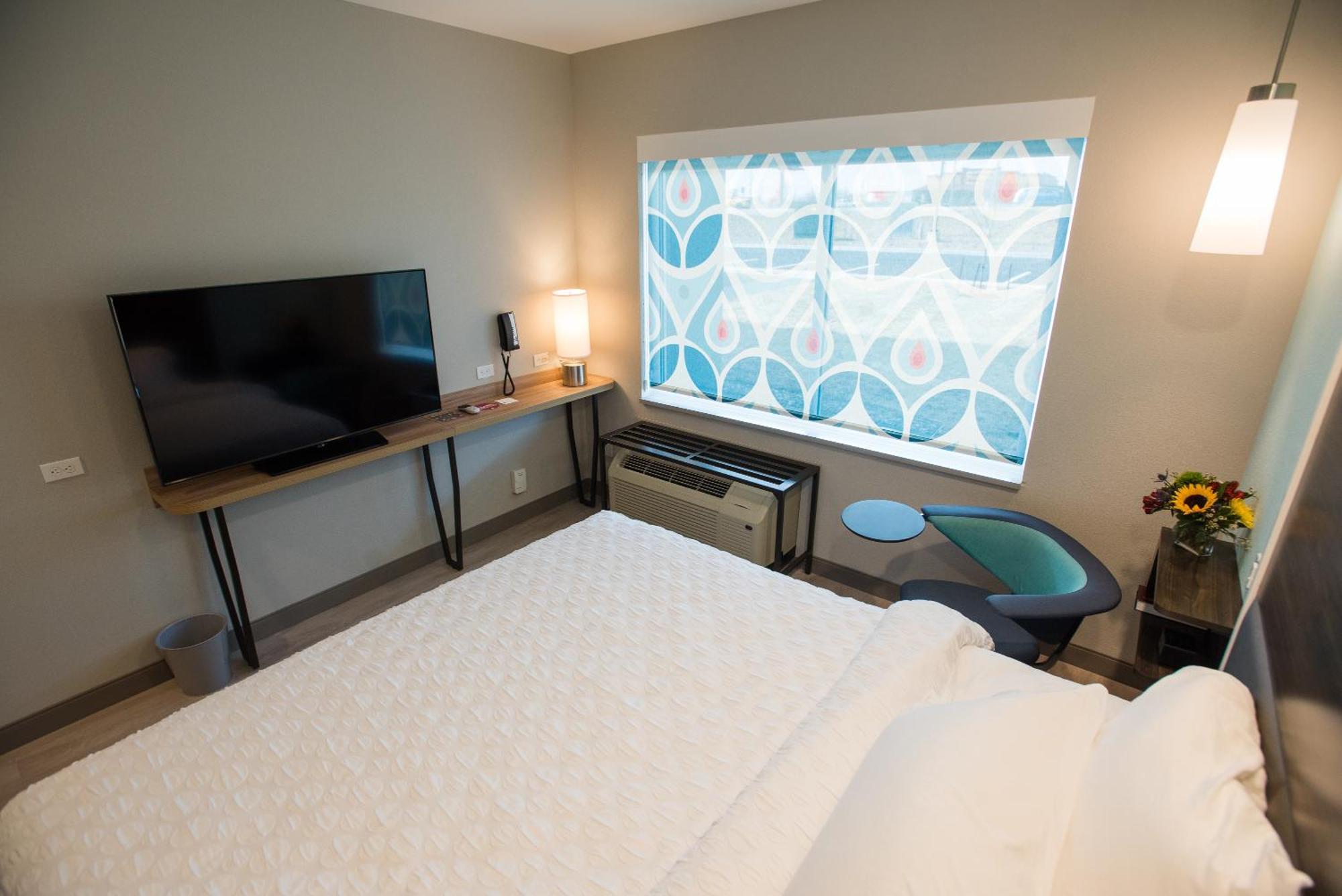 Tru By Hilton Cedar Rapids Westdale Hotel Екстериор снимка