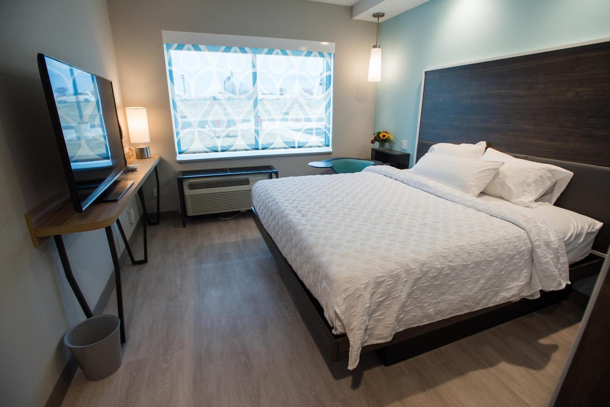 Tru By Hilton Cedar Rapids Westdale Hotel Екстериор снимка